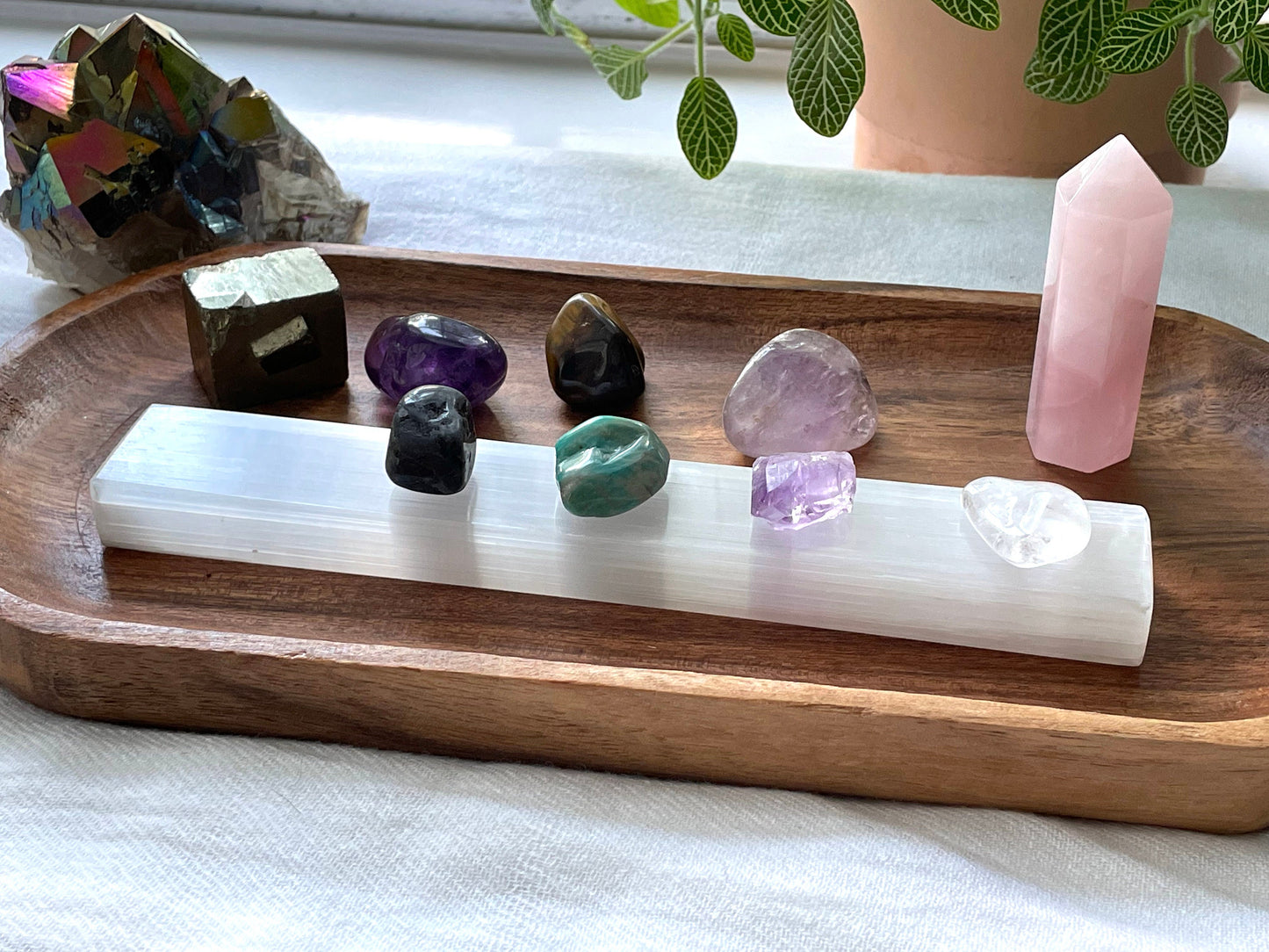 Selenite charger station 8-inch long