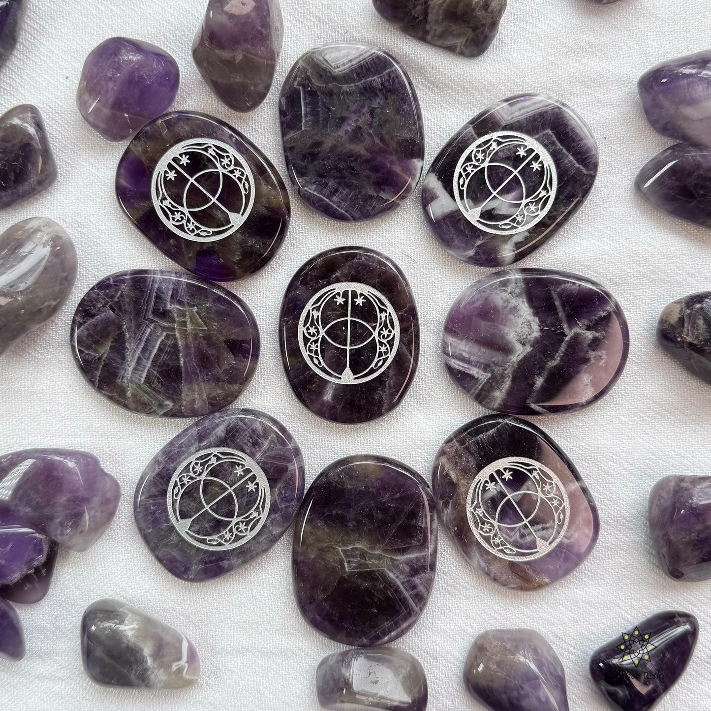 Chalice Well Palm Stones in Chevron Amethyst or Black Obsidian | Vesica Piscis Engraved Palm Stone | Natural Crystal Pocket Stone