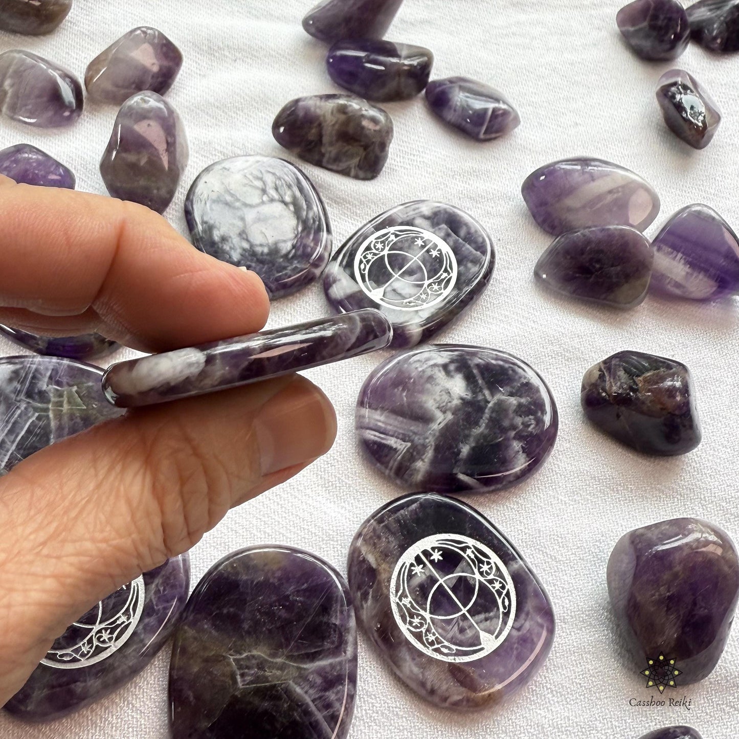 Chalice Well Palm Stones in Chevron Amethyst or Black Obsidian | Vesica Piscis Engraved Palm Stone | Natural Crystal Pocket Stone