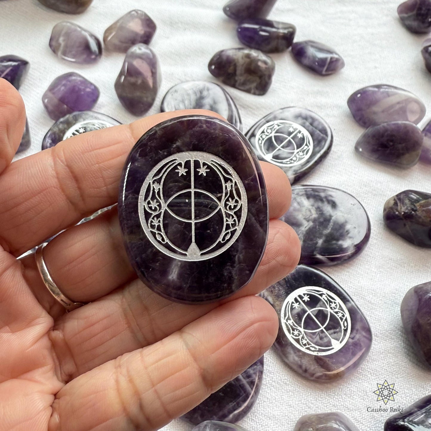 Chalice Well Palm Stones in Chevron Amethyst or Black Obsidian | Vesica Piscis Engraved Palm Stone | Natural Crystal Pocket Stone