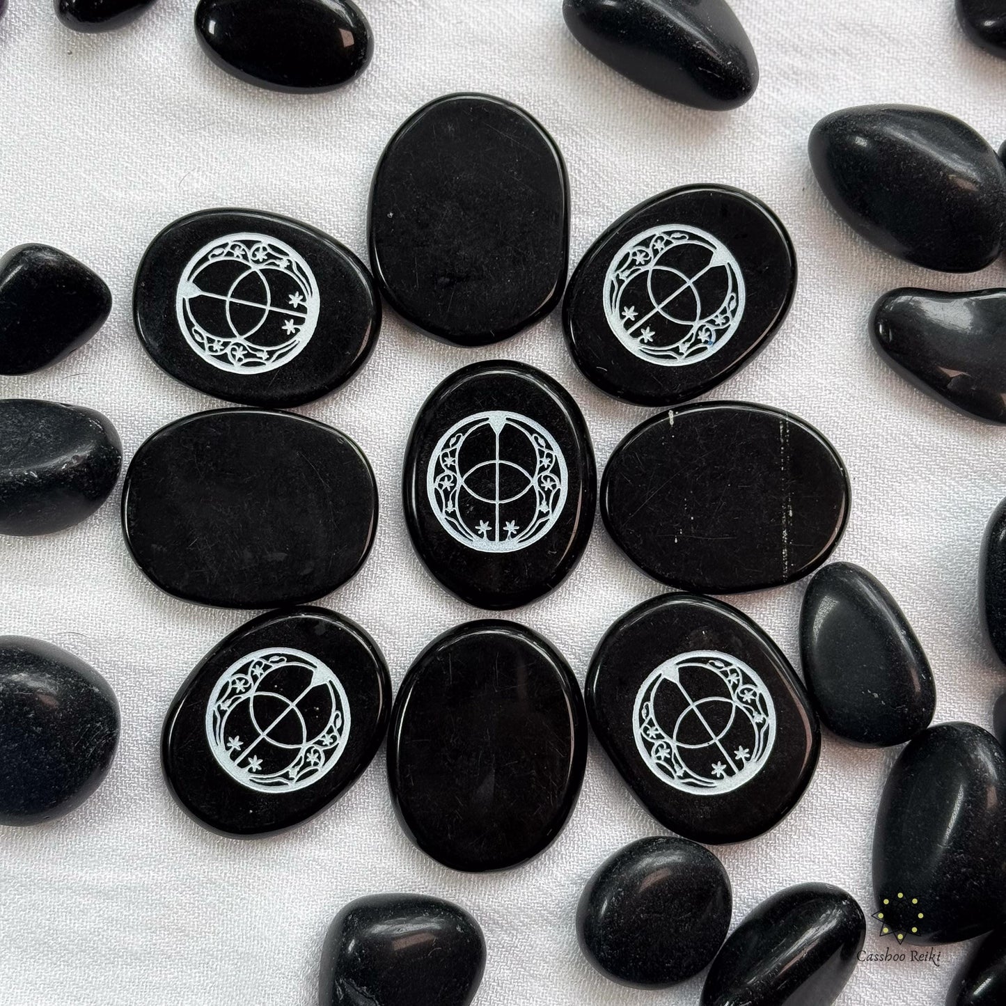 Chalice Well Palm Stones in Chevron Amethyst or Black Obsidian | Vesica Piscis Engraved Palm Stone | Natural Crystal Pocket Stone