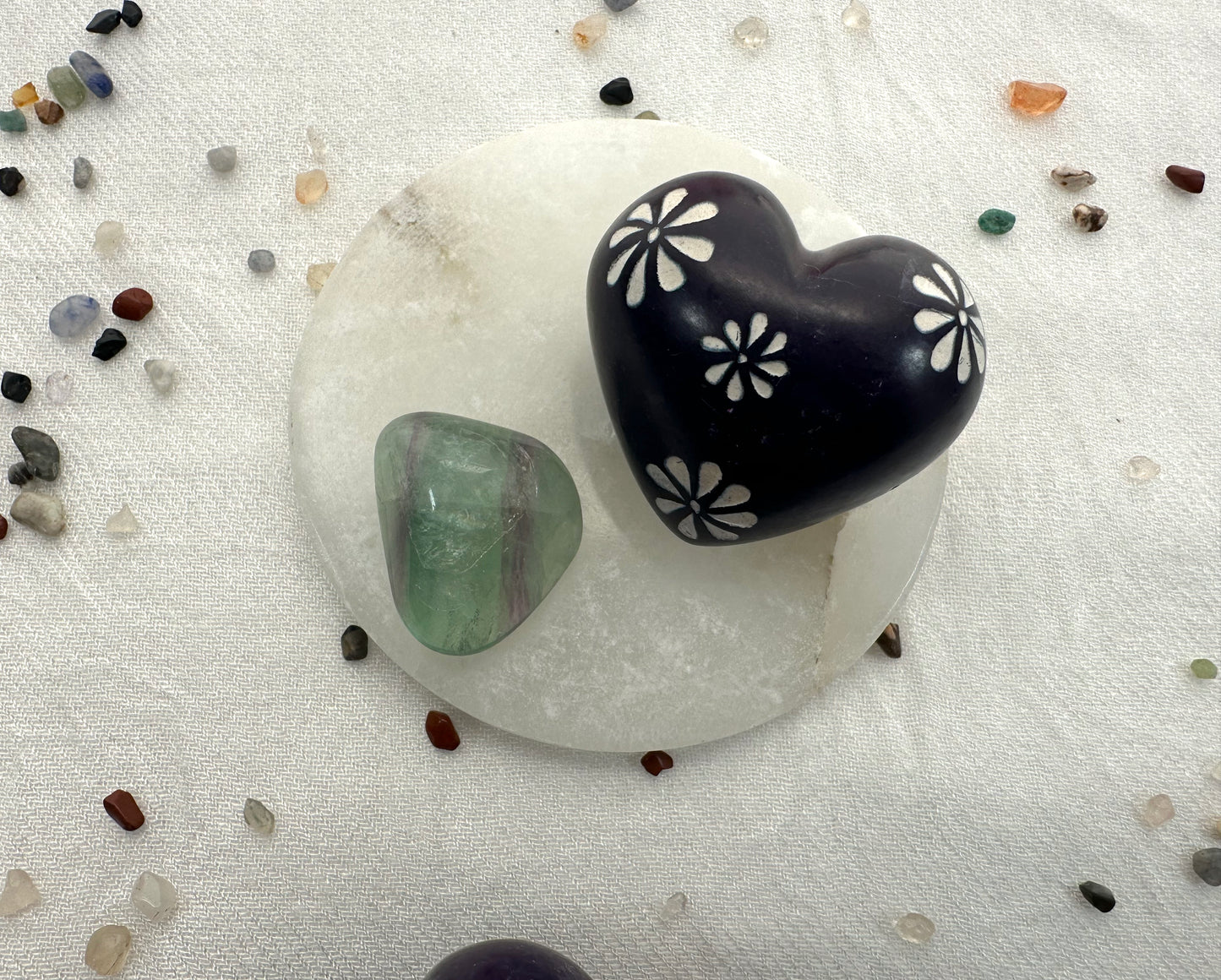 LOVE CELEBRATIONS. Friendship. 2-piece set of Fluorite and soapstone heart