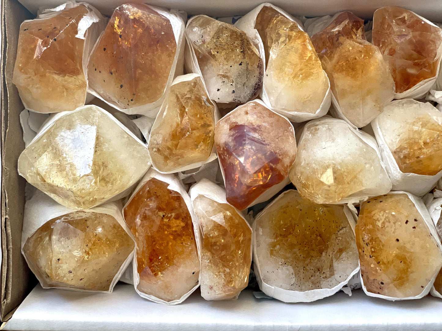 Citrine points | Solar Plexus Chakra Crystal | Crystal for Prosperity & Joy