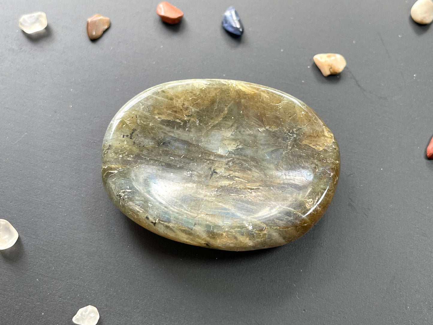 Labradorite Worry | Thumb Stone