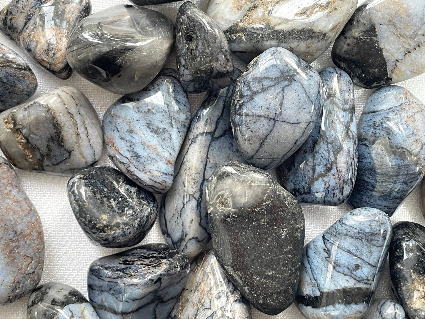 Blue Chert (flint), Tumbled