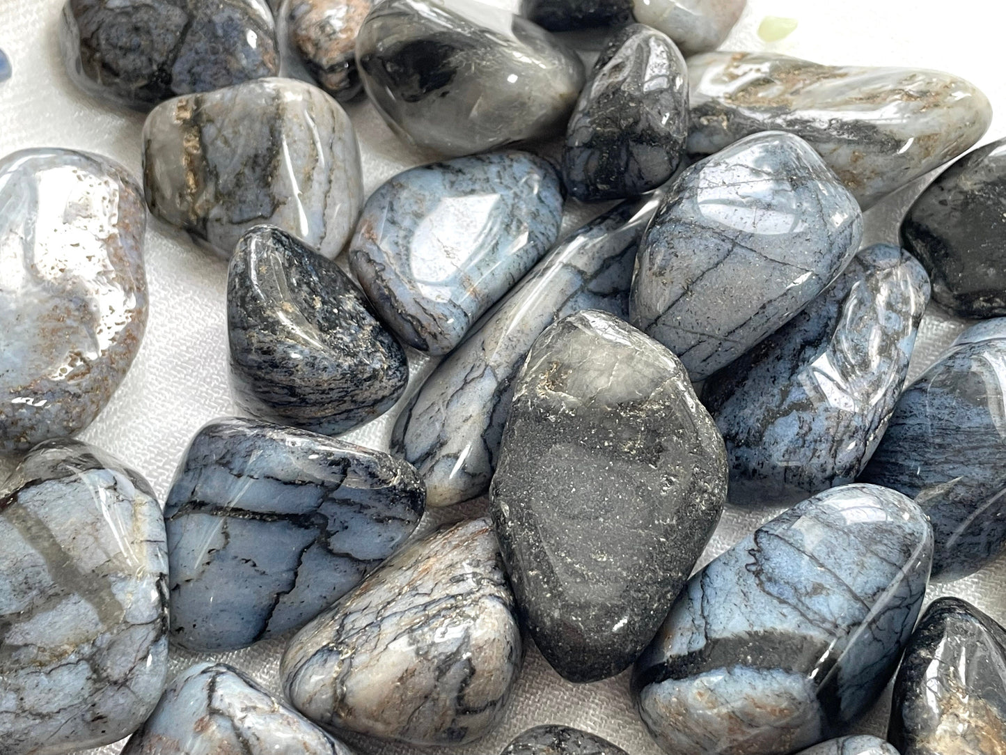 Blue Chert (flint), Tumbled